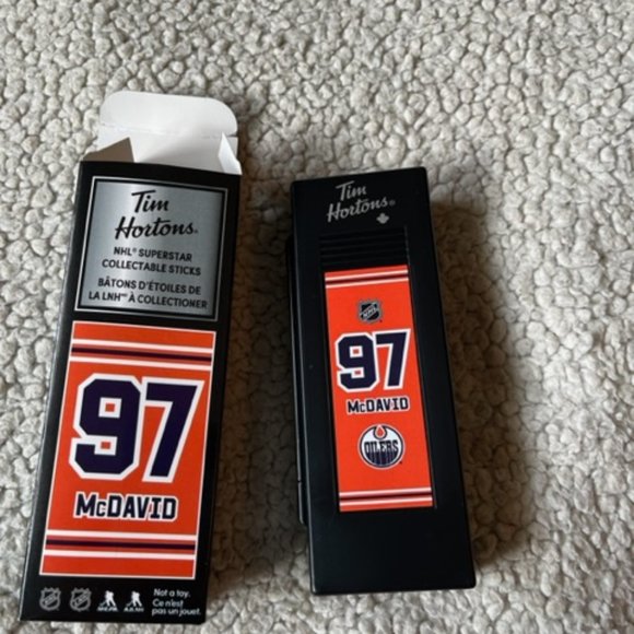Tim Hortons NHL Limited Edition CONNOR McDAVID No 97 Mini Hockey Stick & Locker - Picture 7 of 12